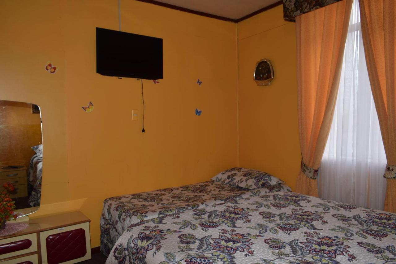 Hostal Torres Del Paine Punta Arenas Eksteriør billede