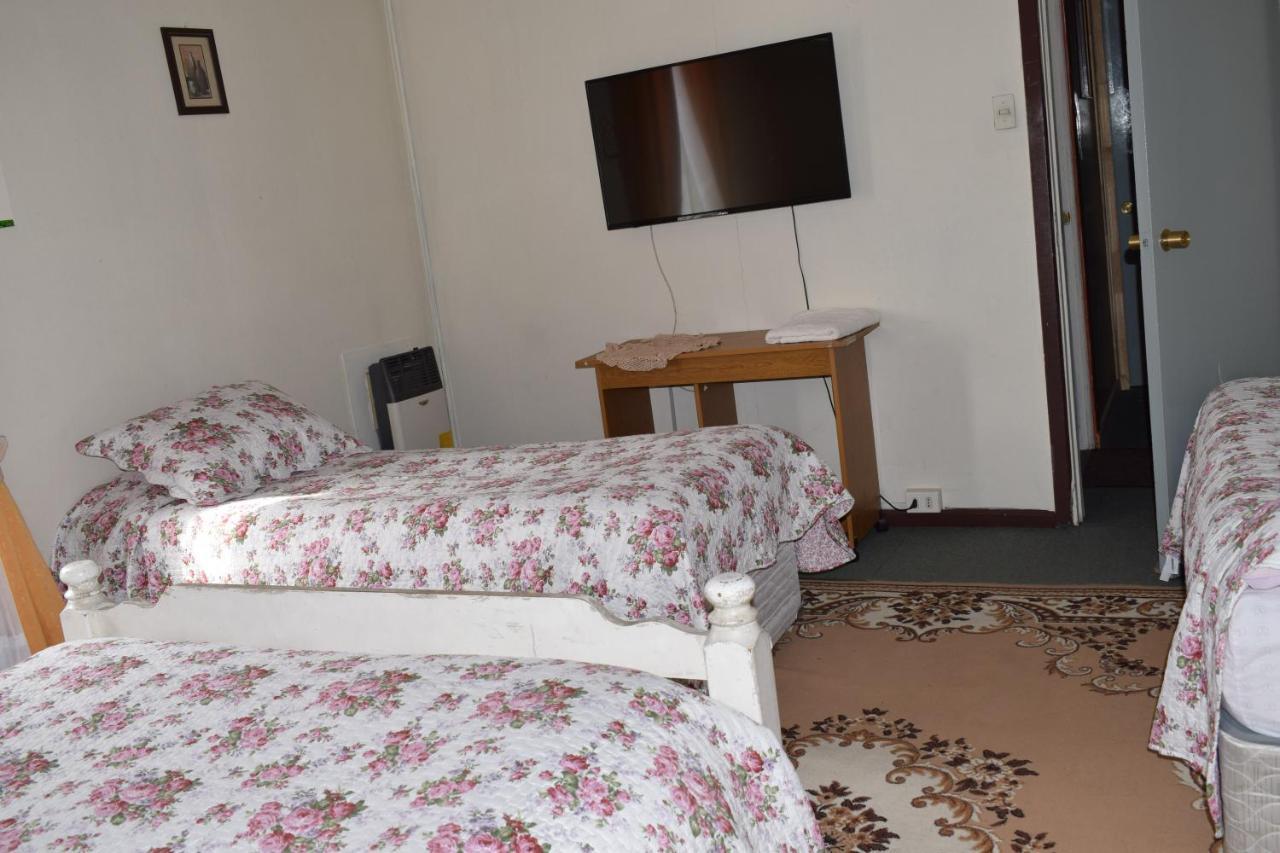 Hostal Torres Del Paine Punta Arenas Eksteriør billede