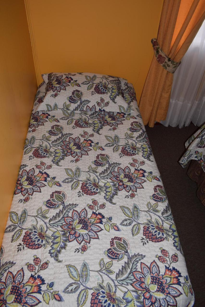 Hostal Torres Del Paine Punta Arenas Eksteriør billede