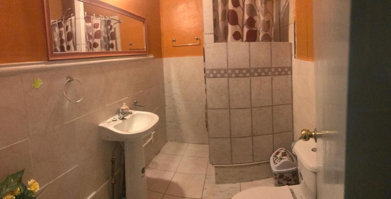 Hostal Torres Del Paine Punta Arenas Eksteriør billede