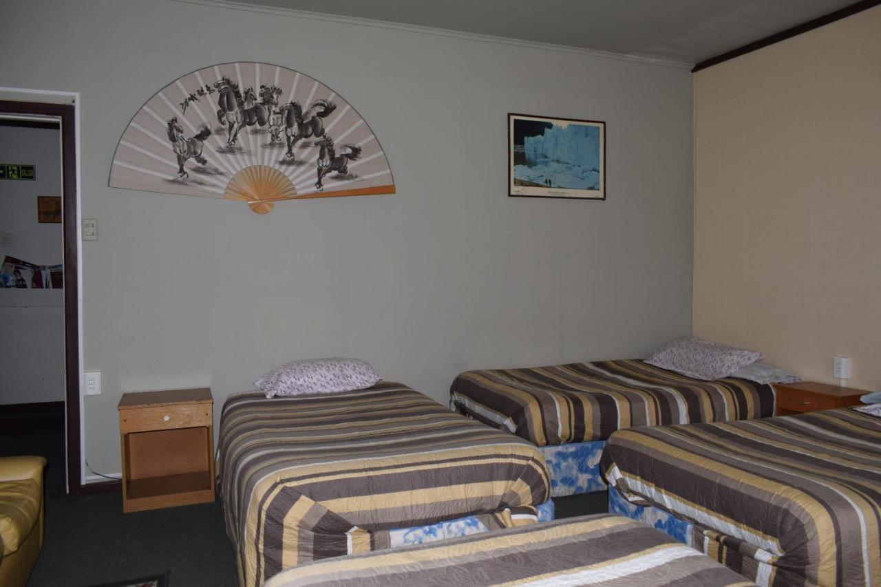 Hostal Torres Del Paine Punta Arenas Eksteriør billede